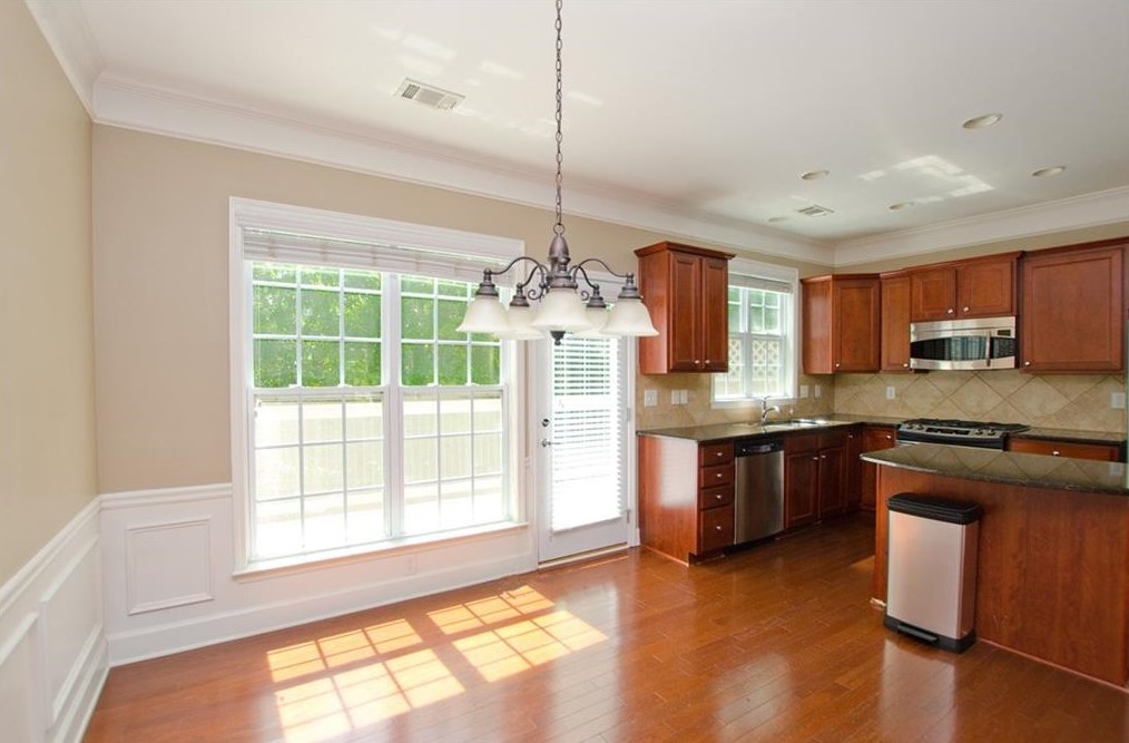 2208 Weldonberry Dr, Atlanta GA  30319-5734 exterior