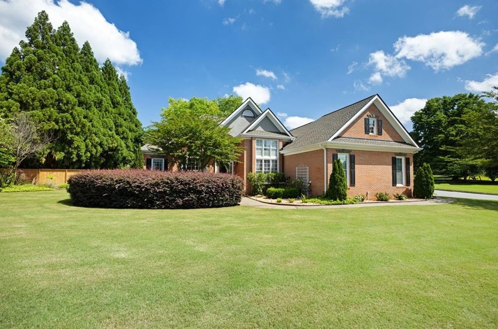 15 Hampton Ln, Euharlee, GA 30120-6485