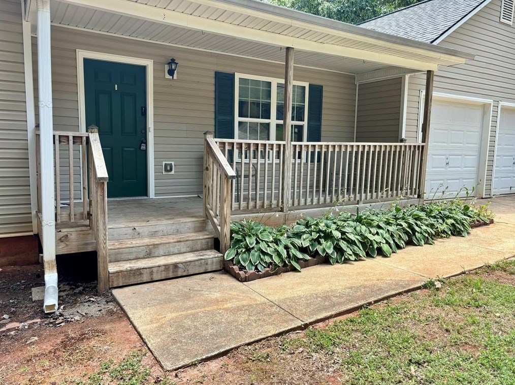 51 Red Top Cir, Emerson, GA 30137