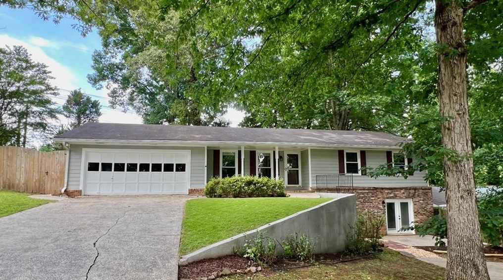 1199 Timberland Dr, Lilburn, GA 30047-4237
