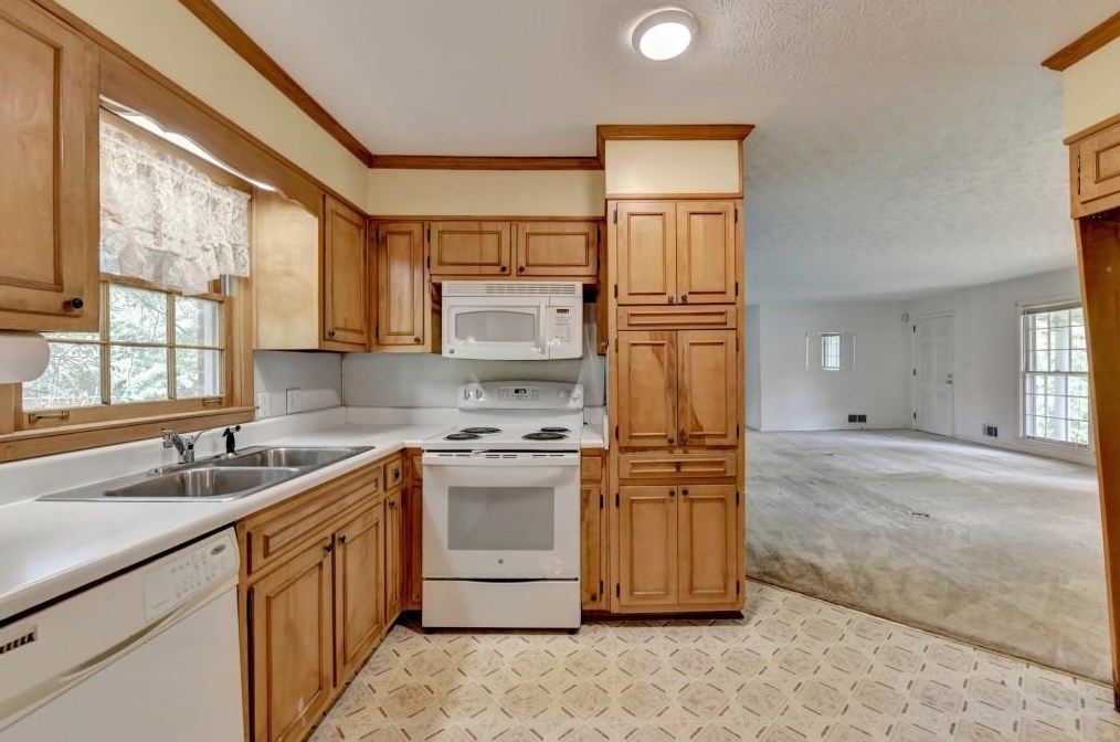 736 Craig Dr, Lawrenceville GA 30046-4759 exterior