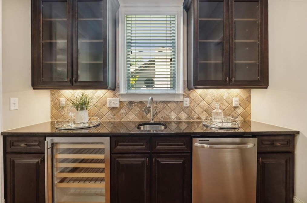 184 Beverly Rd, Atlanta GA  30309-2656 exterior