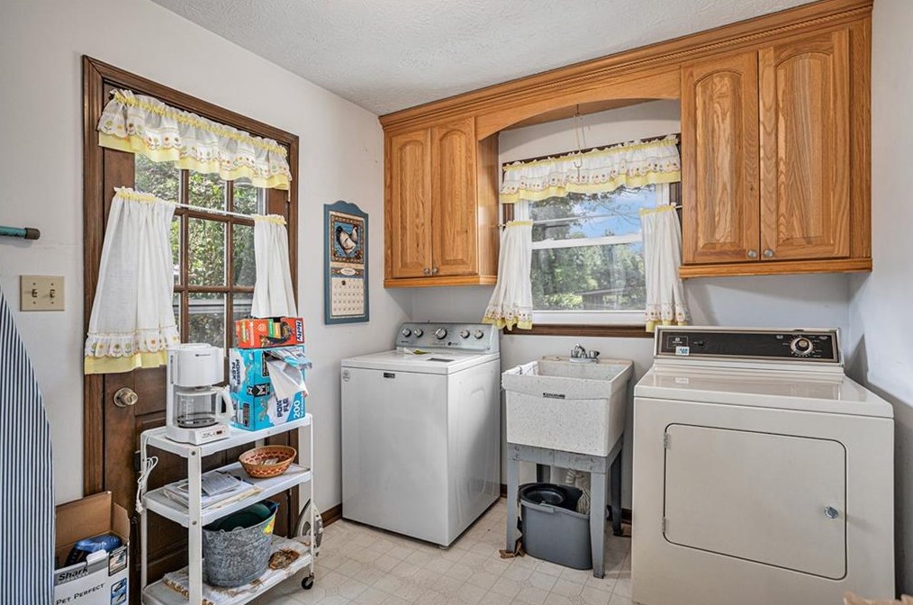 3800 William Paul Dr, Austell GA 30106-1437 exterior