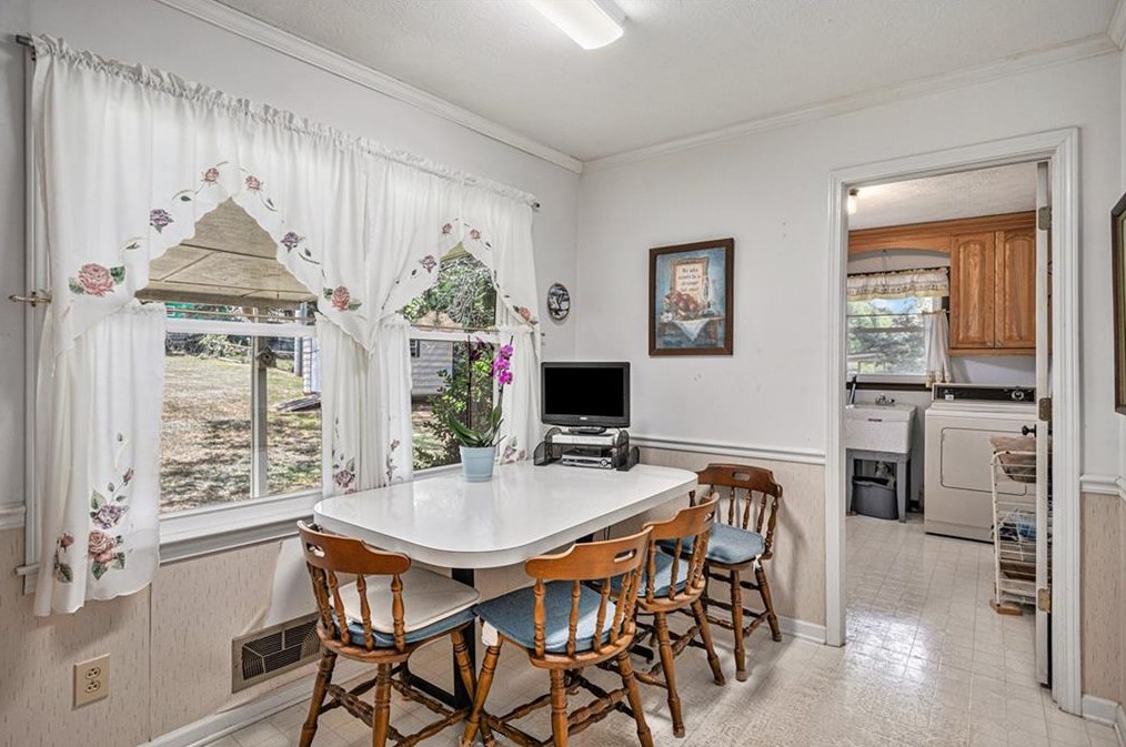 3800 William Paul Dr, Austell GA 30106-1437 exterior