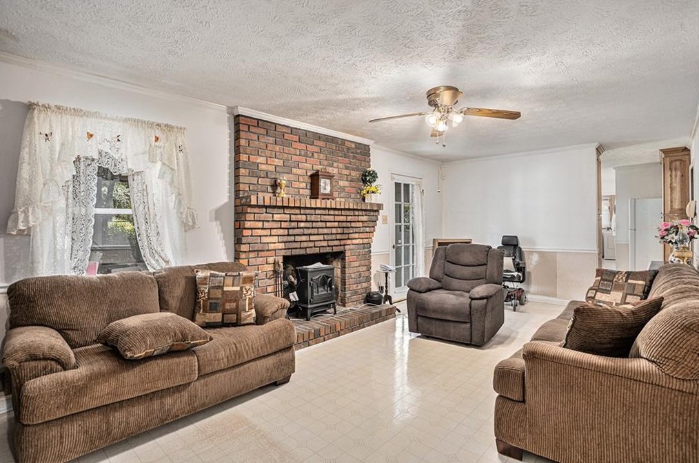 3800 William Paul Dr, Austell GA 30106-1437 exterior