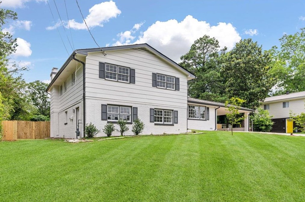 1649 Oxford Dr, Morrow, GA 30260-1232