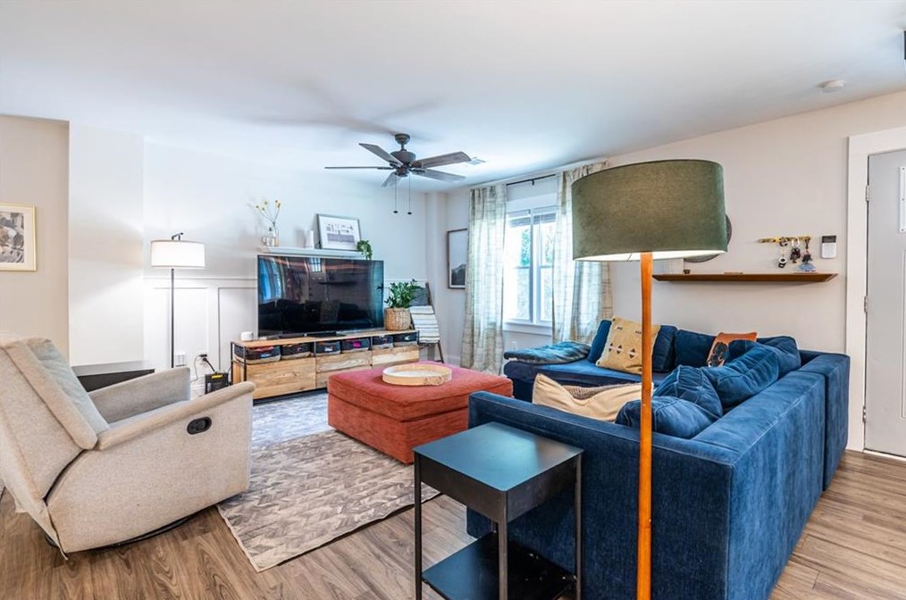 3220 Robin Rd, Decatur GA  30032-3720 exterior