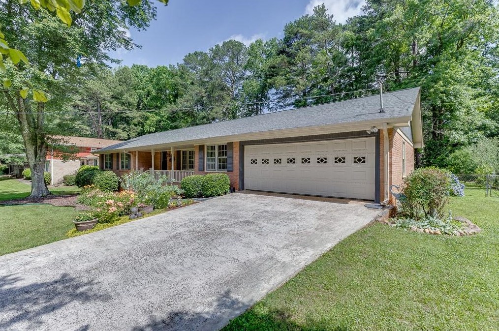 4586 Delanie Ct, Stone Mountain, GA 30083-4819