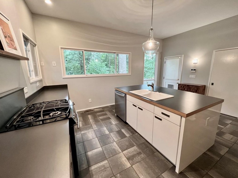 130 Second Ave, Decatur GA  30030-3548 exterior