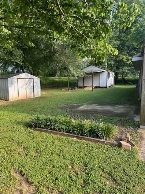 4632 School St, Acworth, GA 30101-4960