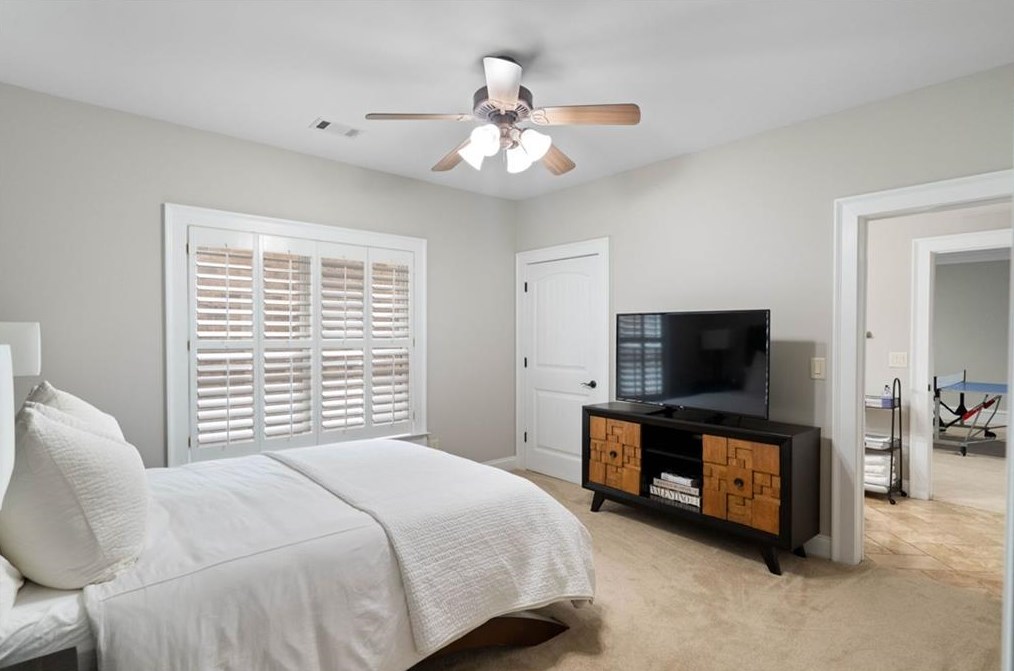 1363 Sylvan Cir, Atlanta GA 30319-3424 exterior