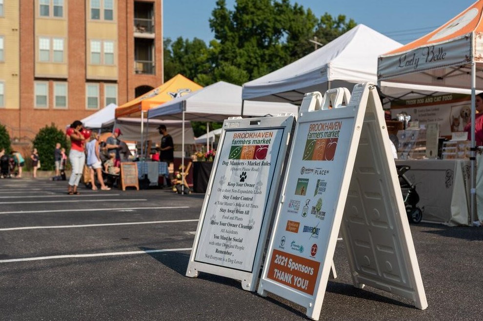 1363 Sylvan Cir, Atlanta GA 30319-3424 exterior