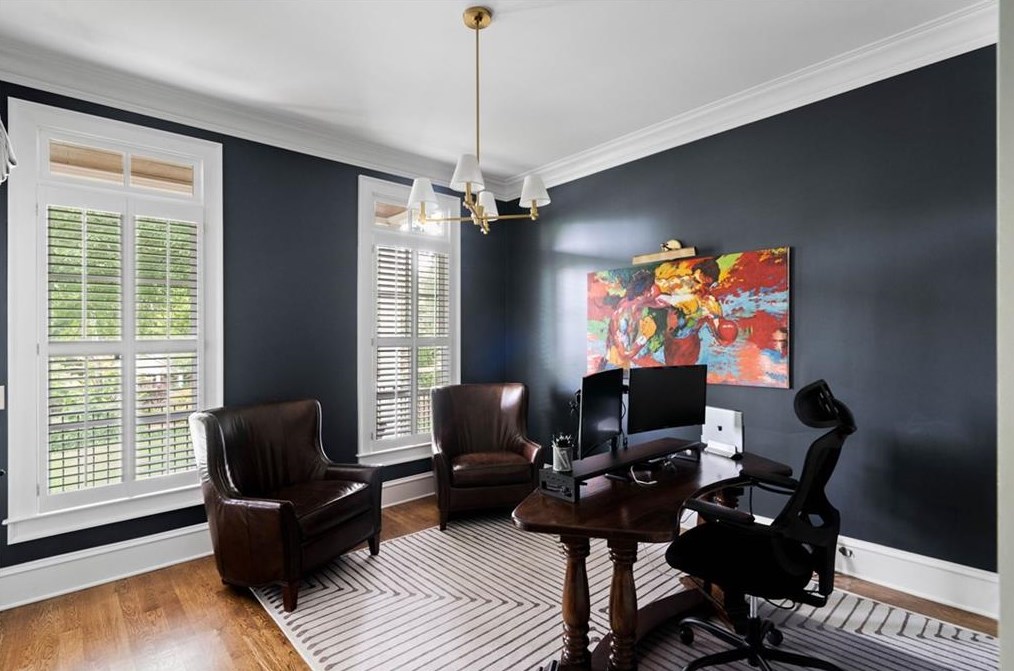 1363 Sylvan Cir, Atlanta GA 30319-3424 exterior