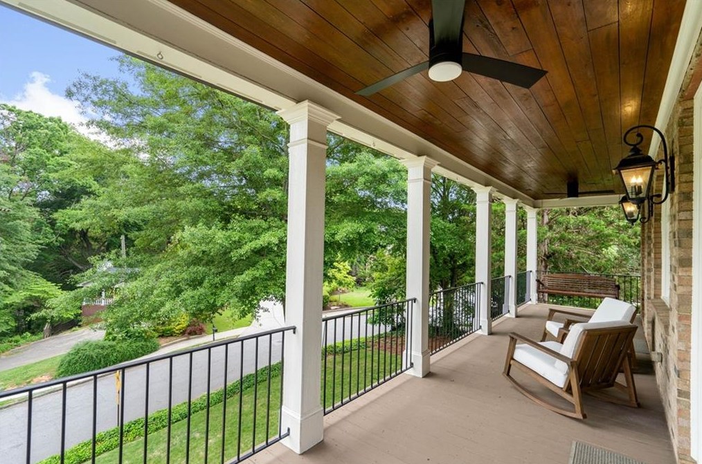 1363 Sylvan Cir, Atlanta GA 30319-3424 exterior