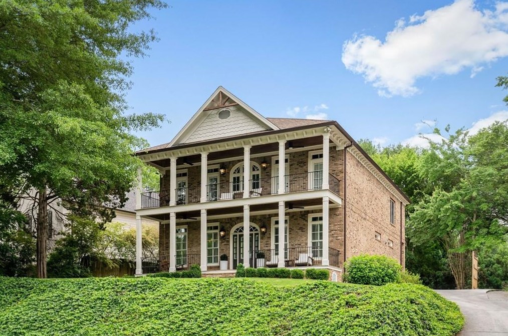 1363 Sylvan Cir, Atlanta GA 30319-3424 exterior