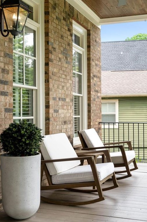 1363 Sylvan Cir, Atlanta GA 30319-3424 exterior