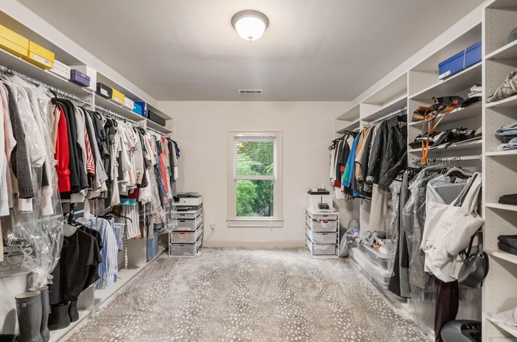 1363 Sylvan Cir, Atlanta GA 30319-3424 exterior