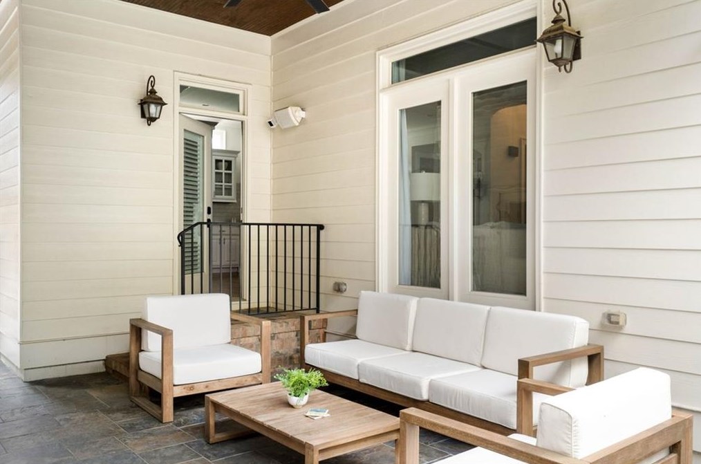 1363 Sylvan Cir, Atlanta GA 30319-3424 exterior