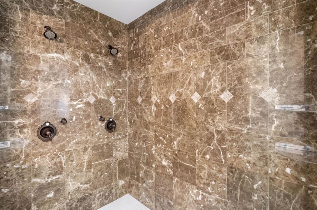 1363 Sylvan Cir, Atlanta GA 30319-3424 exterior