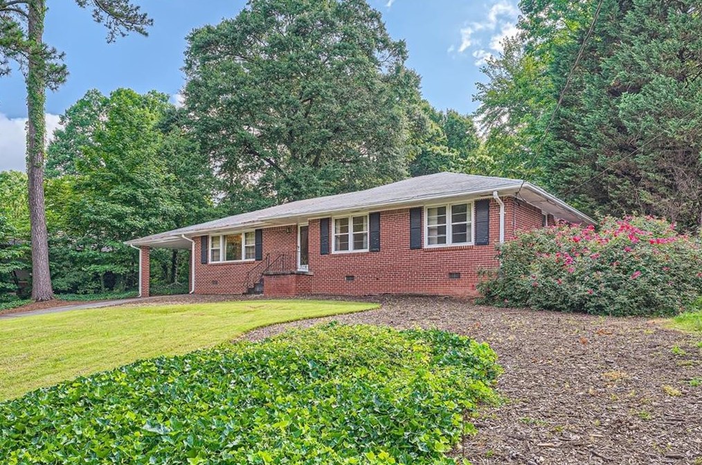 1661 Oak Grove Rd, Decatur, GA 30033-1226