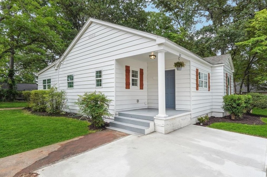 321 Garrison Dr, Marietta, GA 30060-2503