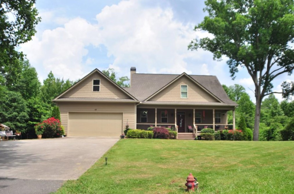 112 Gaddis Ln, Dawsonville, GA 30534-4028