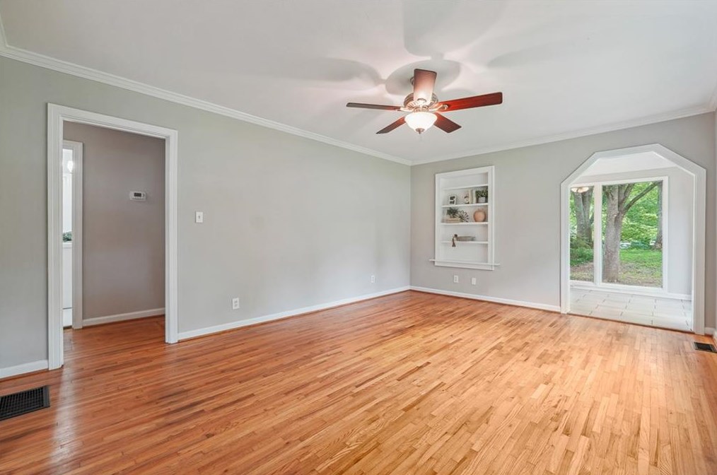 2455 Wood Trail Ln, Decatur GA  30033-4846 exterior