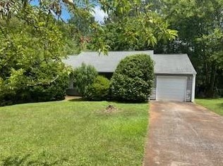408 River Point Dr, Holly Springs, GA 30188