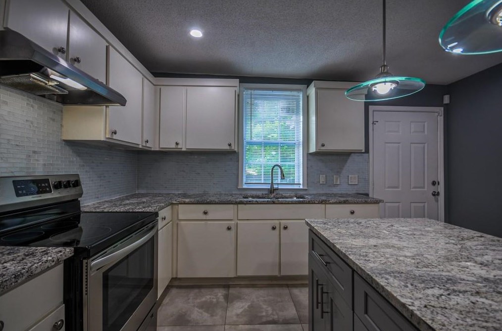 55 Moury Ave, Atlanta GA  30315-4071 exterior