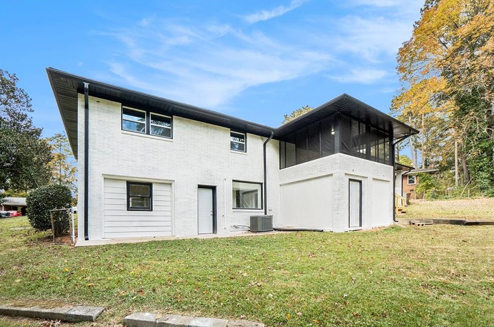 1900 Telfair, Atlanta GA 30319 exterior