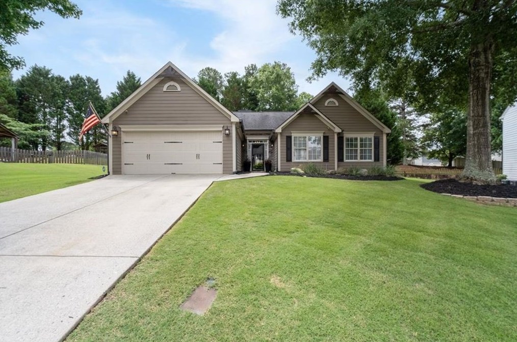 526 Broad Head Pt, Suwanee, GA 30024-4141