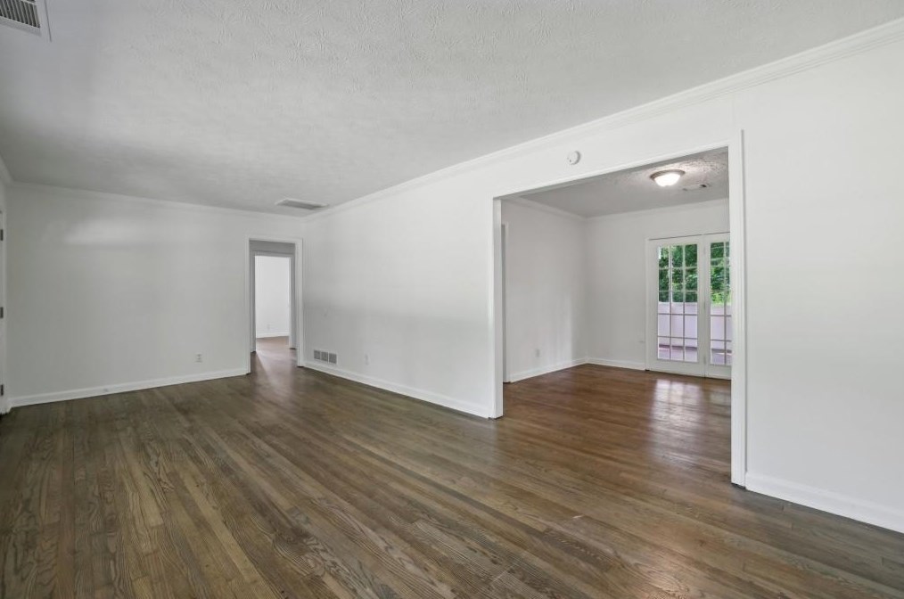 2216 Holly Hl Dr, Decatur GA 30032-5711 exterior