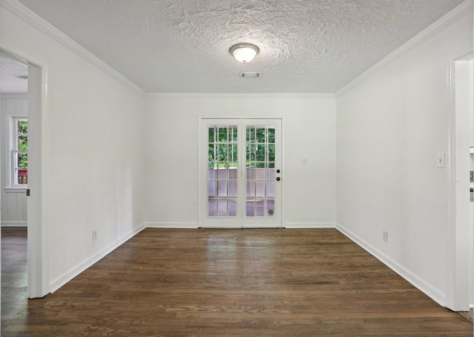 2216 Holly Hl Dr, Decatur GA 30032-5711 exterior