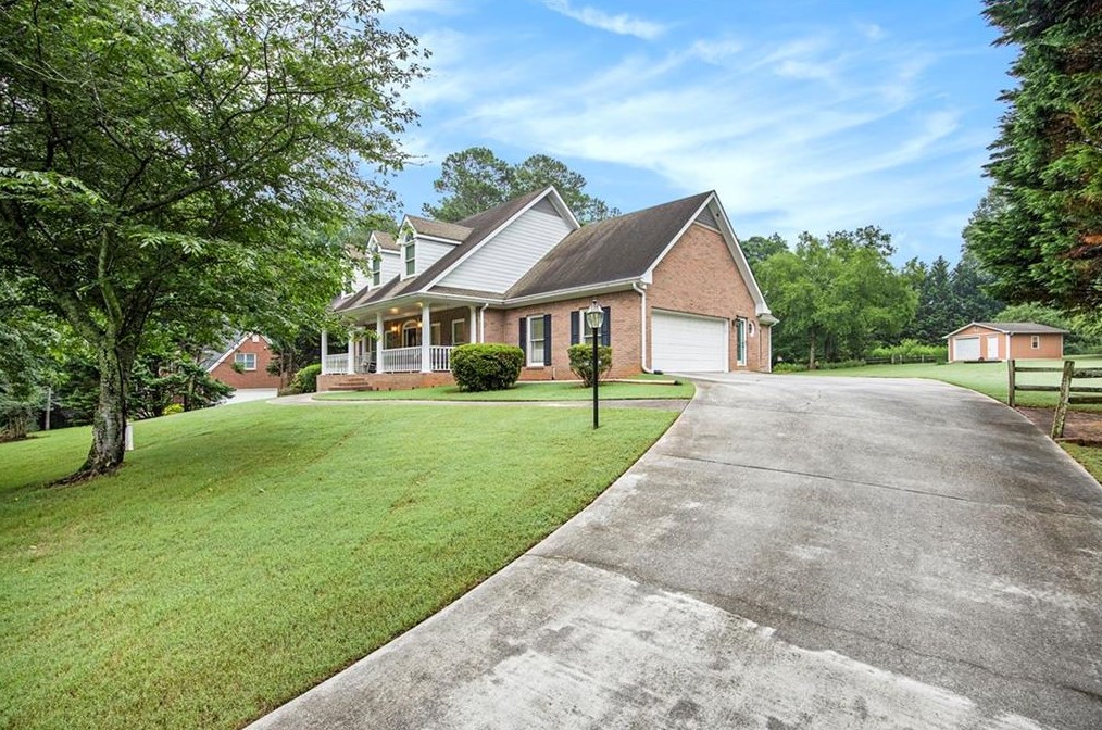 3524 Graycliff Rd, Lithonia, GA 30039-8649