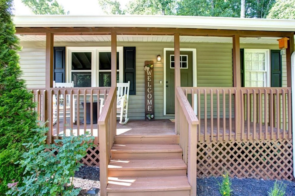 105 Mountain View Dr, Big Canoe, GA 30143-4052