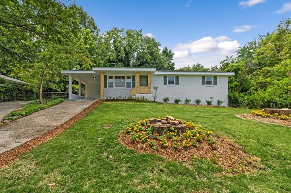 79 Charlotte Dr, Mableton, GA 30126-1805