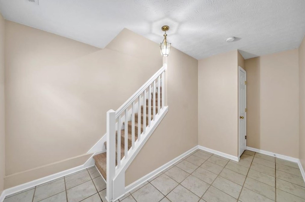 4336 Thorngate Ln, Acworth, GA 30101-6873