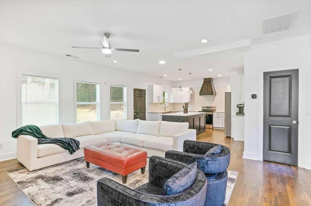 1499 Rupert Rd, Decatur GA  30032-3513 exterior