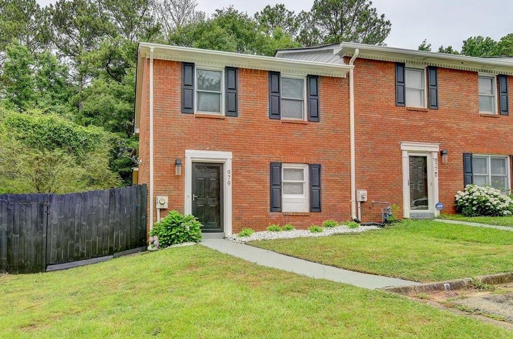 979 Park Gate Pl, Stone Mountain, GA 30083-2665