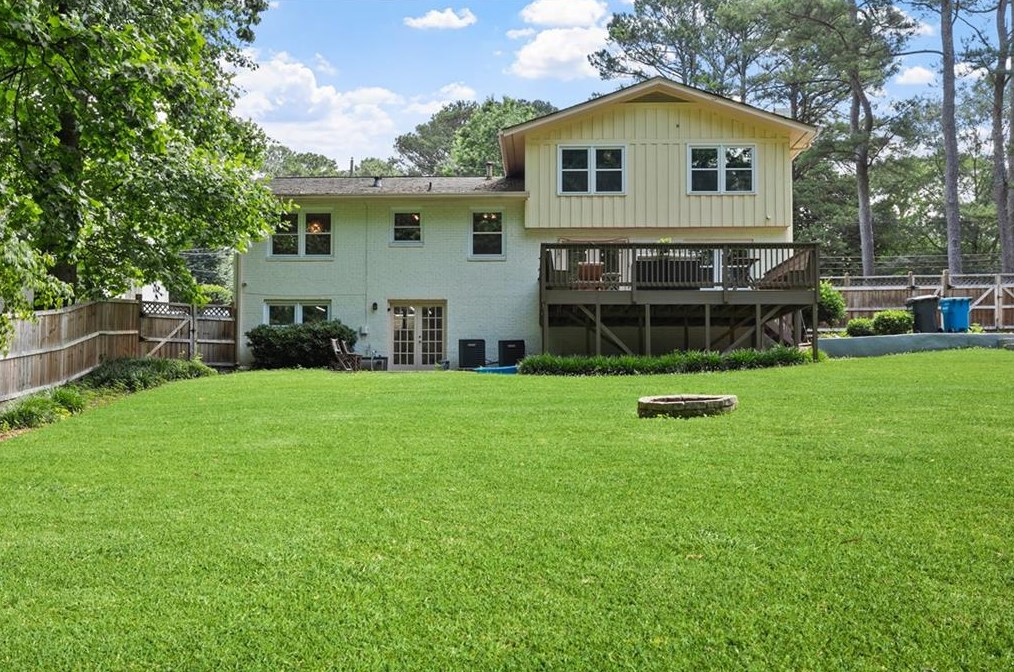 463 James St, Lilburn, GA 30047-3035