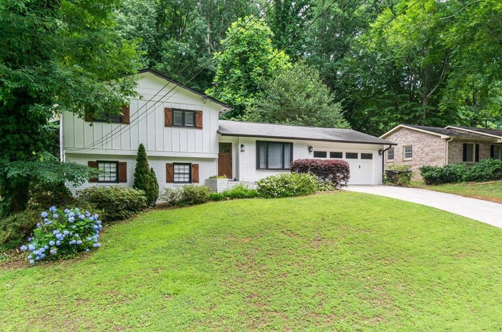 4085 Commodore Dr, Atlanta, GA 30341-1554