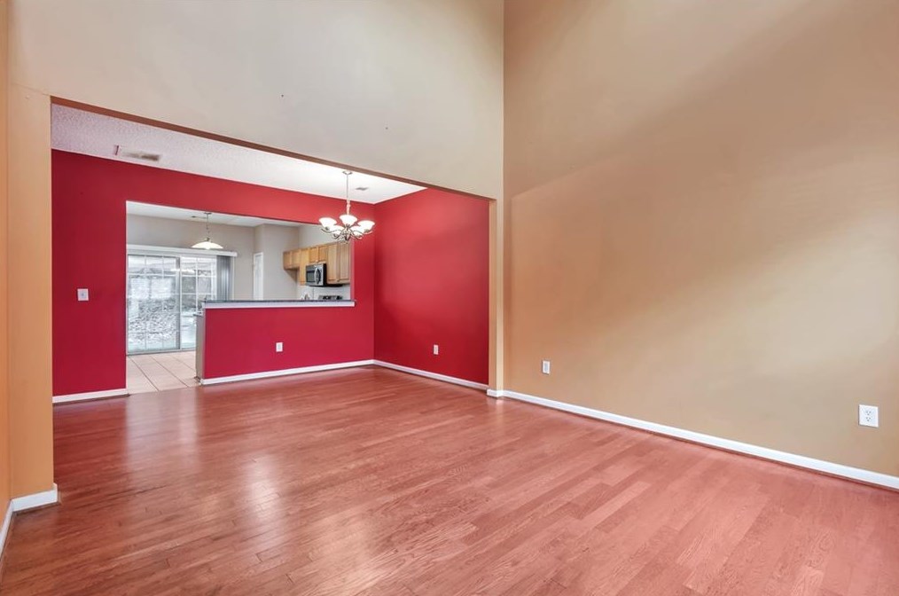 5204 Medlock Corners Dr, Norcross, GA 30092-2938