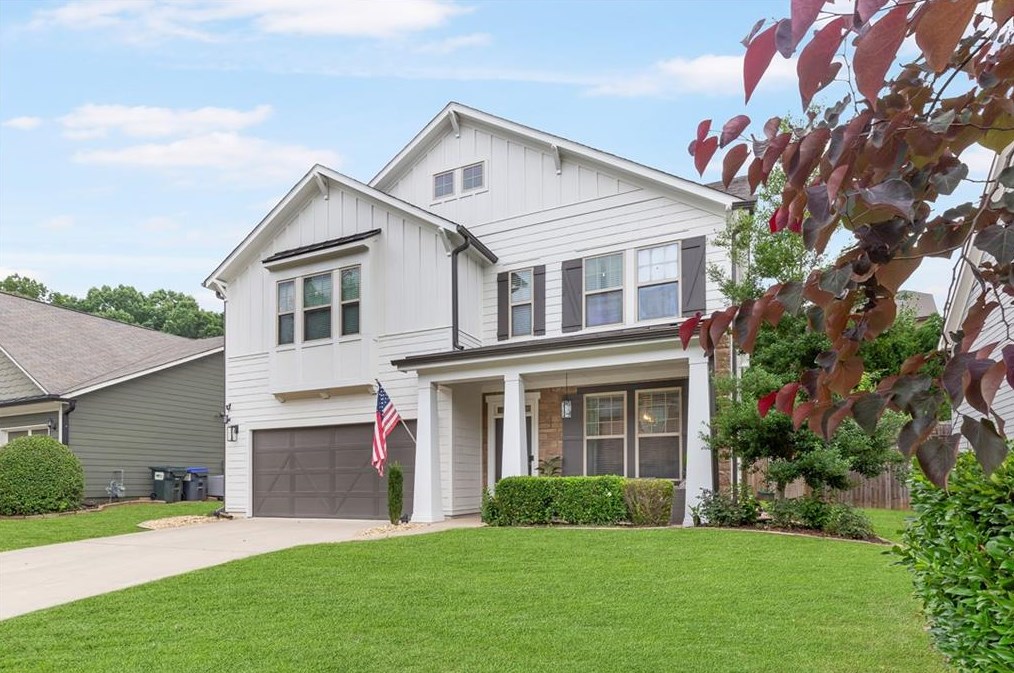 505 Lost Creek Dr, Holly Springs, GA 30188-1632