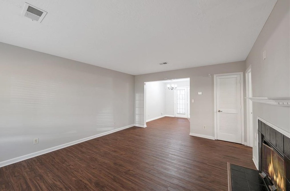 134 Holcomb Ferry Rd, Roswell, GA 30076-2030