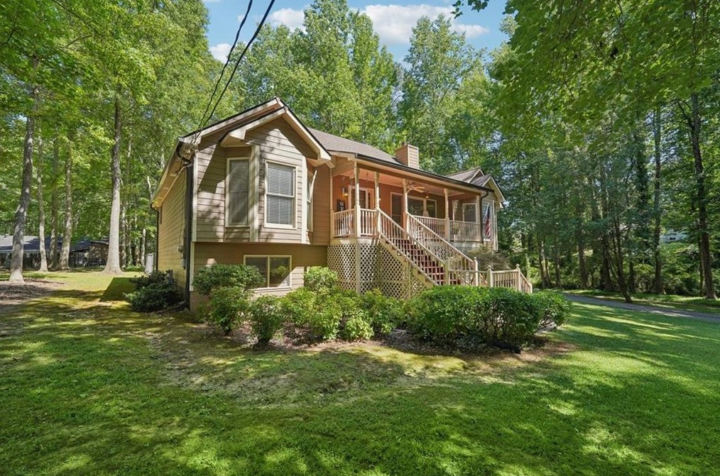 4923 Lantern Ln, Mableton, GA 30126-1140