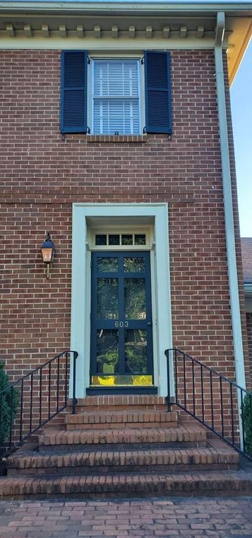 603 Pinetree Dr, Decatur GA  30030-2327 exterior