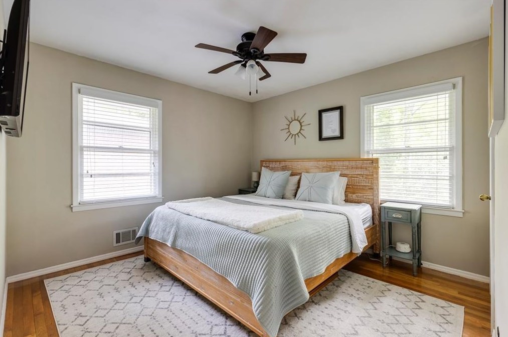 2104 Drew Vly Rd, Atlanta GA  30319-3918 exterior