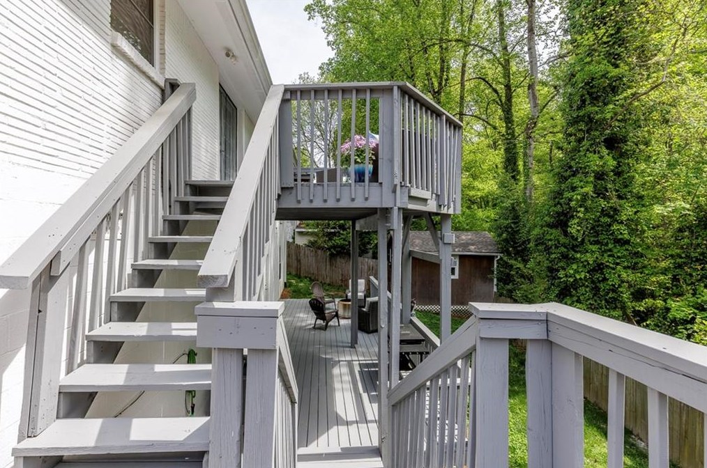 2104 Drew Vly Rd, Atlanta GA  30319-3918 exterior