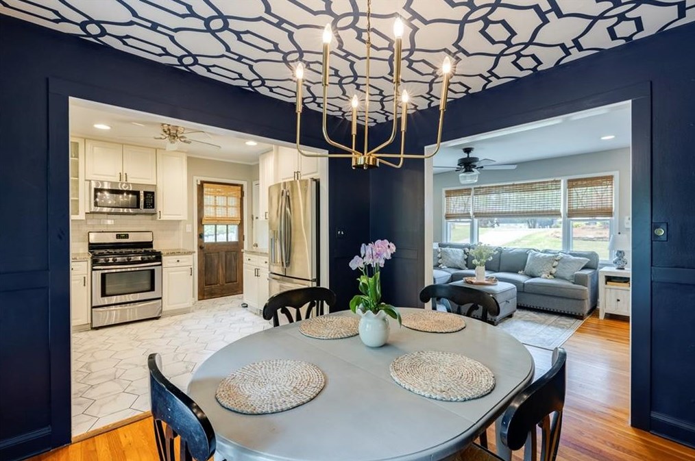 2104 Drew Vly Rd, Atlanta GA  30319-3918 exterior