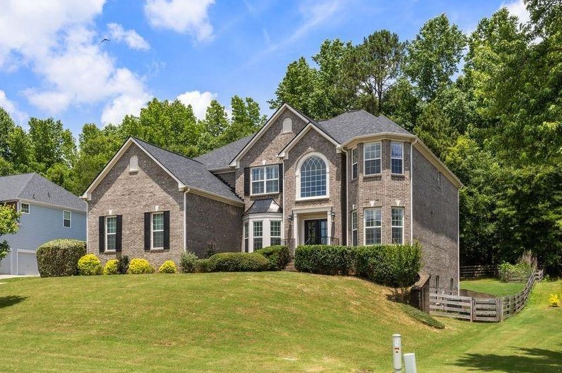 1078 Bradshaw Estates Dr, Holly Springs, GA 30115